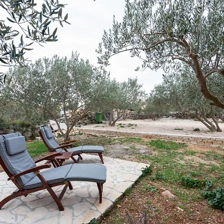Modern Holiday In Vrana With Lake Nearby Ferienhaus Vrana (Zadar)