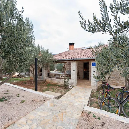 Modern Holiday In Vrana With Lake Nearby Vrana (Zadar)