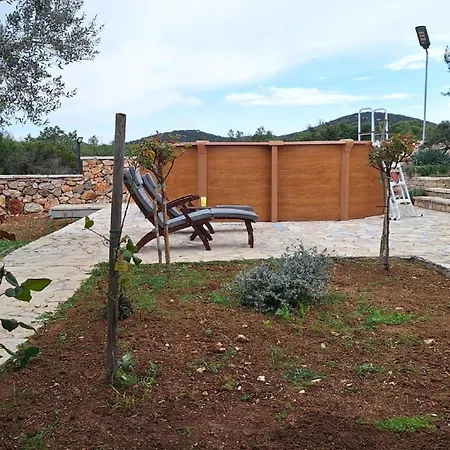Vakantiehuis Modern Holiday In Vrana With Lake Nearby Vrana (Zadar)